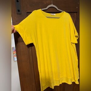 Zenana Outfitters Soft Yellow Short Sleeve Tee